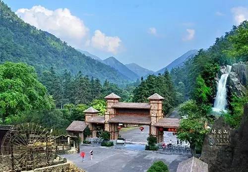 贺州山，黄耀古城旅游Notes_400单词