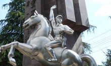 党的作文：革命烈士丁麟章的故事_2000字