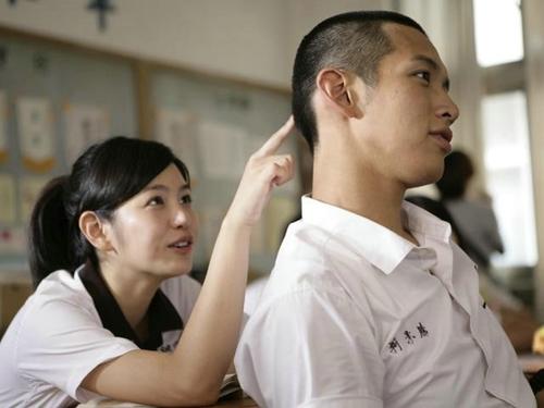 那些年来，让我们一起听风_700字