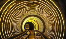 时光隧道_3000字