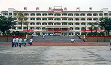 2012高考作文注重人文关怀