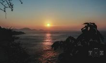 水何澹澹，山岛竦峙