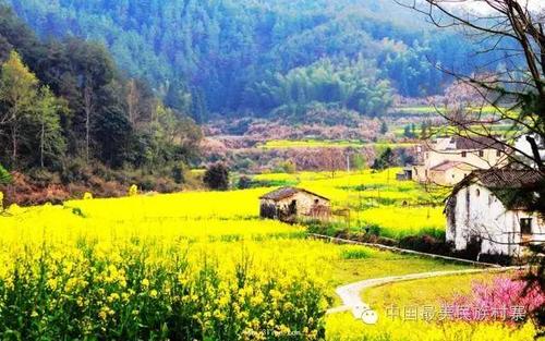 一水，田地将是刮风的，两座山脉和行。