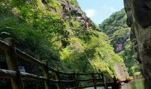 山光悦鸟性，潭影空人心