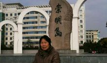 霜殒芦花泪湿衣，白头无复倚柴扉