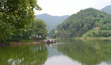 那山，那水_550字