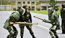 聆听郑智化_1000字