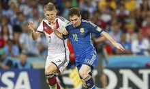 世界杯阿根廷队对赛黑队_1200字