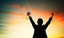 一个人走不寂寞_900字