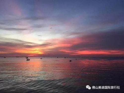 有一个弯曲的笑容_300字