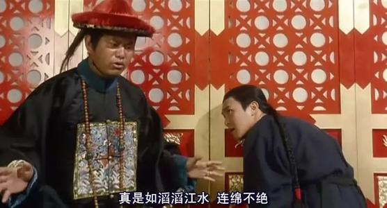 
当希腊英雄计划侦察特洛伊人时，赫斯特也召开会议并作出同样的决定。他答应奖励战车和两个最有价值的马匹，这是希腊人被扣押的奖杯。在木马中有一个名叫Dalon的名字，他是一个着名的使者，omele非常尊重。他没有被问，但它非常丰富。他听说你可以获得阿基里斯的船心和马匹，不禁搬家，表达他们愿意去敌人的军事竞选和探索Dannean的会议。他立即携带弓箭，穿上灰狼皮，穿着蛇厨师，矛开始。他走路的方式只是希腊的两个英雄。 Odyssess听到了脚步声，悄悄地告诉伴侣：“Di Decheng，有人从洛伊薯片过来。他可能是一个探测器，或者它可能会在战场上皮尸体盔甲。我们让他，然后追踪他，然后追踪他，抓住他，或送他一艘大船。“两个人在身体中间潜伏在一起，无龙，没有怀疑。走过一条路后，他听到了他身后的声音，停止了脚步声，以为这是赫卡师叫他回来。当他身后的人只有一个箭头时，他突然认识到他们是敌人。他震惊了，他跑了，就像一只正在狩猎的兔子。 “立场，否则我会挑战你！”迪俄罗斯博士莫兹抨击并扔了他的矛。迪俄罗斯戏剧性地扔了，矛尖擦拭逃生的肩膀。多龙害怕有土壤，停下来，站在那里，中国颤抖，牙齿战斗。当两个英雄来抓住他时，他恳求道：“饶，我富有，我可以给你金，你想要多少，我给了很多！”不要害怕，“敖德斯说，”但你必须告诉我们，你在这做什么？ “达龙害怕，颤抖着一切。奥德塞斯后来微笑着，说：”你的胃口是n不好，我想在购买马的马匹！现在我想让你告诉我：你在哪里离开哈科特，他的马在哪里？他有什么武器吗？其他特洛伊在哪里？联盟军队在哪里停留？“Dalon回答：”赫克托和王子在伊洛斯州大墓附近会议;士兵没有特别的预防;他们都烤了;盟军的领导人在房间里没有出生，所以军队分开睡觉，没有警卫。如果你想进入特洛伊的军营，你将首先遇到一个狼人。他们的领导者是瑞士斯，这是偶然的儿子。瑞士斯的马很高而雄伟，飞行跑步，我从未见过这么漂亮的马。他的战车装饰着金银，他戴着闪亮的金色，就像上帝一样。好的，你已经知道了一切，现在我会把你的战舰寄给我，或者我会在这里捆绑它，你可以证明我告诉我所有的真相。“