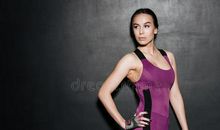 坚强的女大学生_1000字