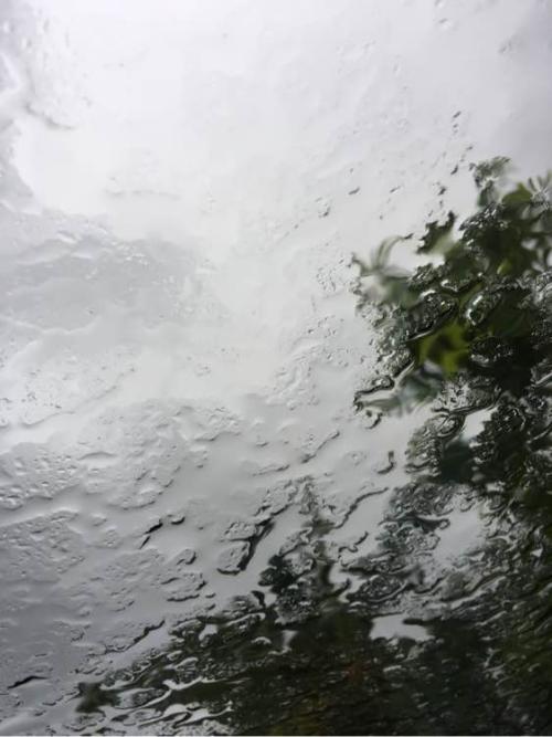 哦，另一个下雨天_650字