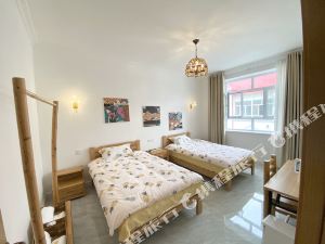 唐唐春节晚上_50字