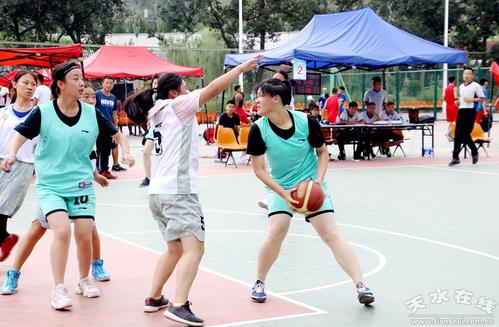 我的篮球伙伴_600字