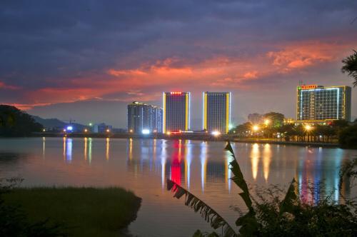 东湖之夜_600字