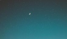 黑夜下掩饰最美的悲伤_2000字