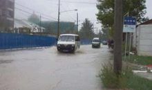 在雨中穿行的人_300字