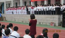 《一横老师感恩教育演讲》观后感_550字