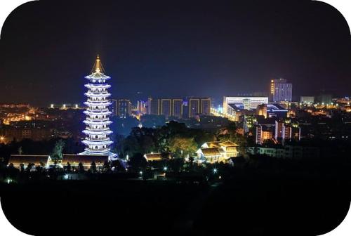 [幸福不远]解决书店_1500字