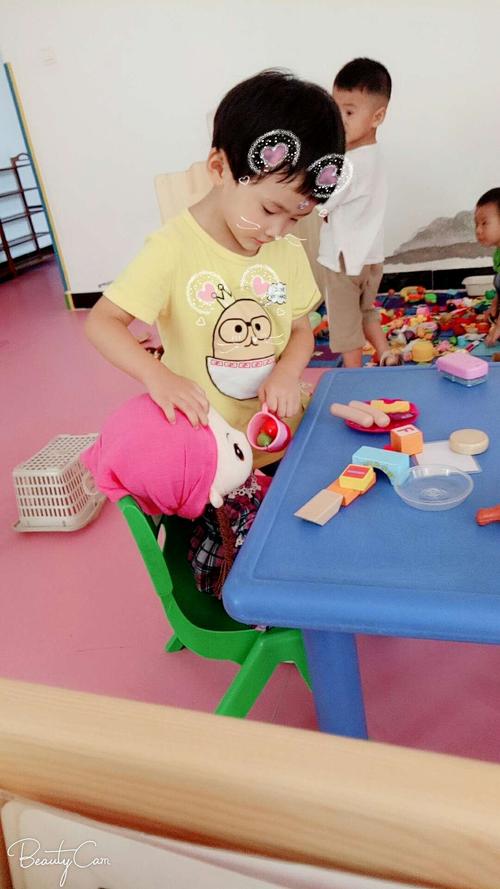 我学会了看娃娃。