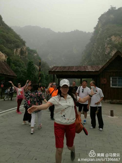 美丽的梨木桌_400字
