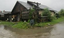 一个常常同我结伴而行的女孩_450字