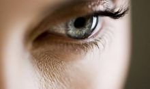 忘不了那双眼_900字