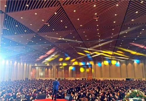 跳出你的光彩（2）_500字