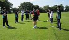 "疯狂“的体育课_500字