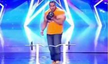 [原创达人] 掰手腕_750字