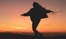 等不来的忧伤_150字