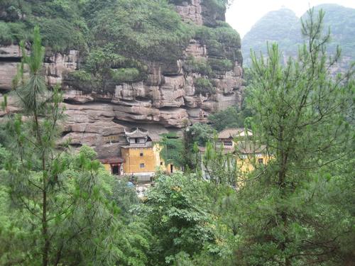 旅游九峰山_800字