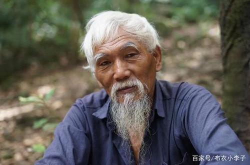 Buno 2：神秘的老人_1200字