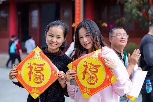 音乐节的灯节是_500字