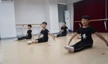 快乐的班队课_700字