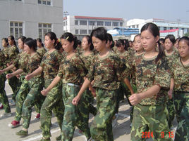 高中军事培训自我摘要_1200字