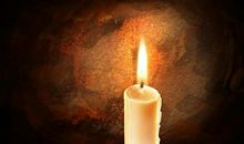 一支摇曳着的烛光_200字