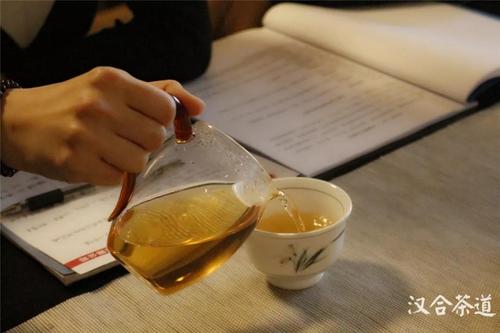 一碗茶 -  1200字