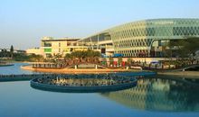 辽宁小学展新貌(续)_1200字