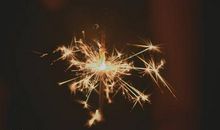 记事作文：散尽的烟花，洒不尽的泪_900字