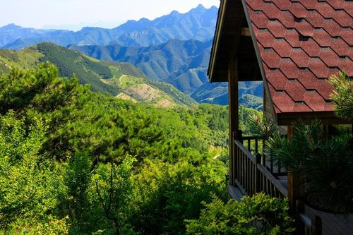 写作组成：山地家乡，6月15日晚上_500字