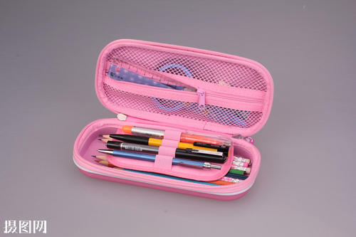 文具盒_450字