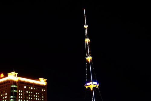 迷人的夏夜_750字