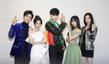 明星齐聚话辉煌_1500字