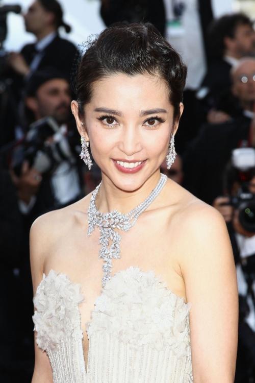 大陆女演员李炳兵的胜利声明