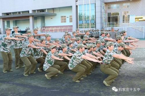 第一天军事训练生活_800字