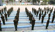 艰苦的军训生活_1200字