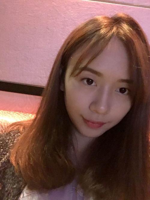 白玫瑰·下划线（原始版的幻想小说（内部）_1500字