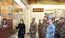 参观军事馆_800字